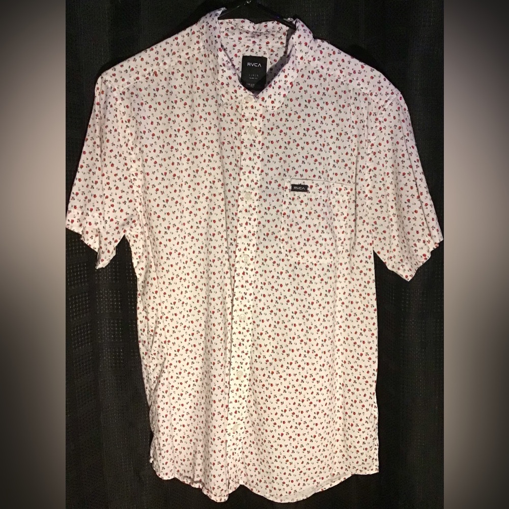 Used RVCA Men’s Short Sleeve Button Down Shirt